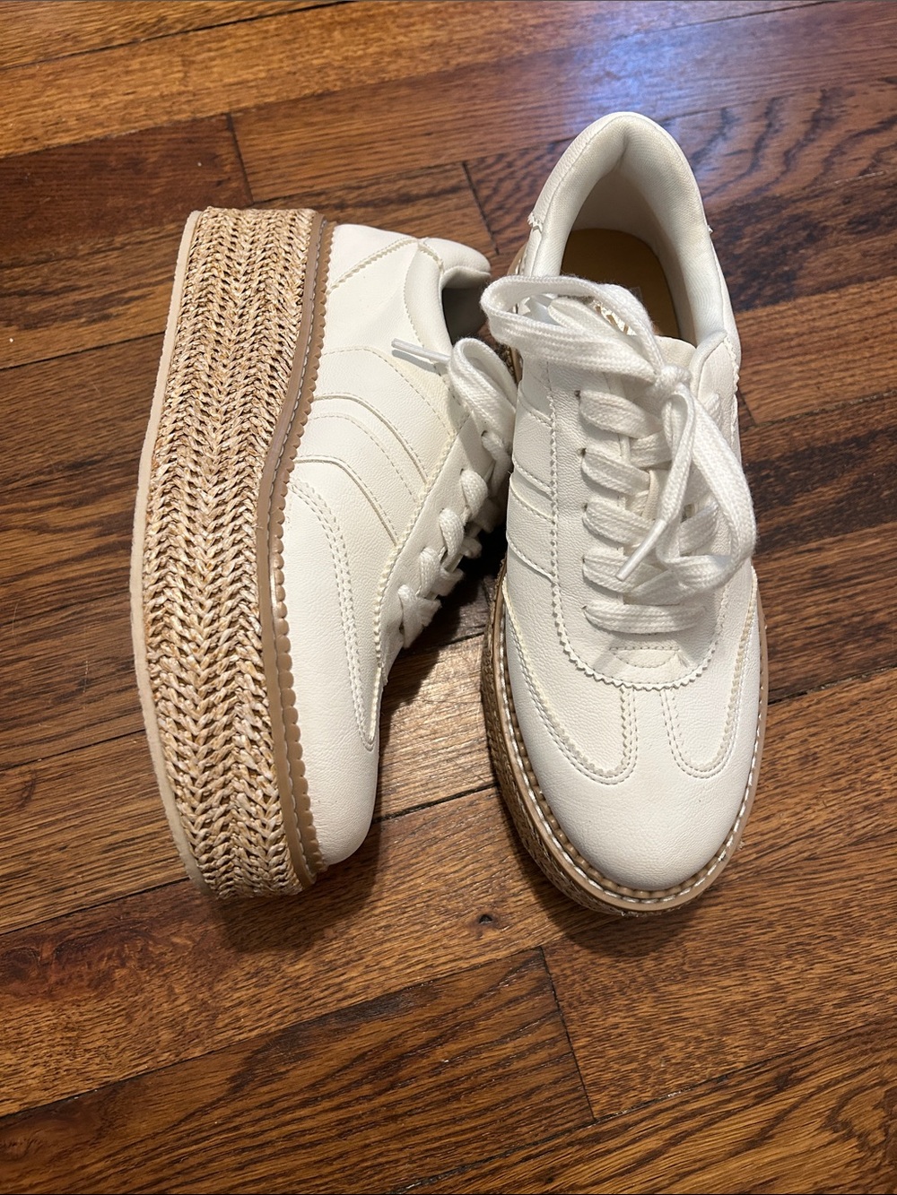 Dolce Vita Barkley Women's White and Tan Platform Sneakers Sz 6